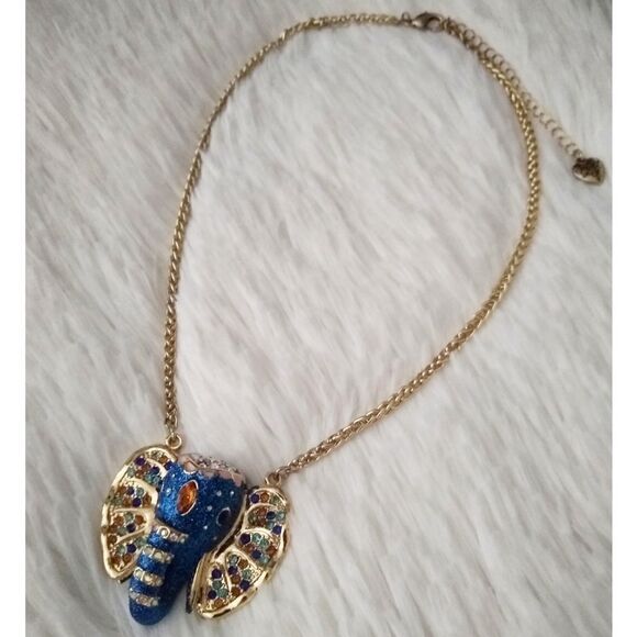 Betsey Johnson Elephant Necklace - Picture 1 of 2